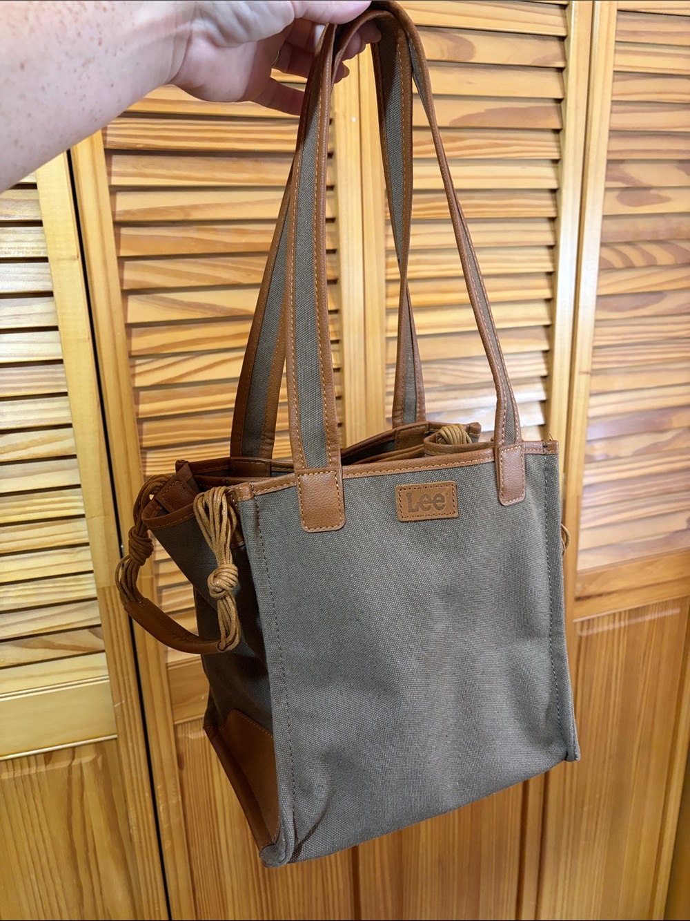 Lee Canvas Tote with Tan Trim